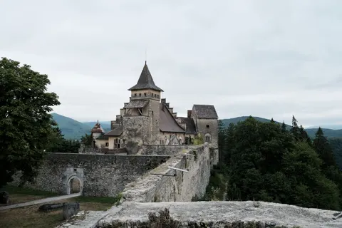 Medieval Castle 4K Wallpaper · architecture · 3840×2560