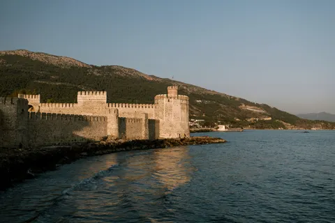Medieval Castle 4K Wallpaper · architecture · 3840×2560