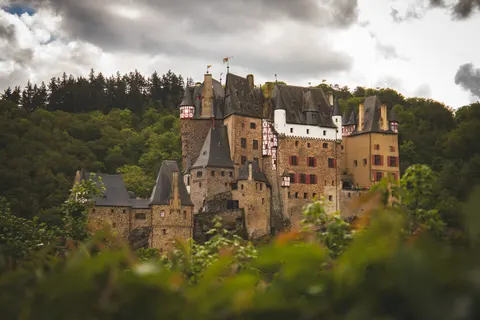 Medieval Castle 4K Wallpaper · architecture · 3840×2560