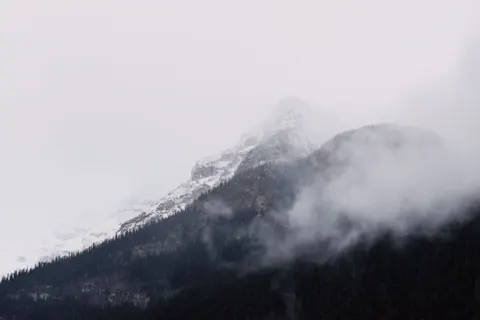 Dark Mountains 4K Wallpaper · dark · 3840×2560