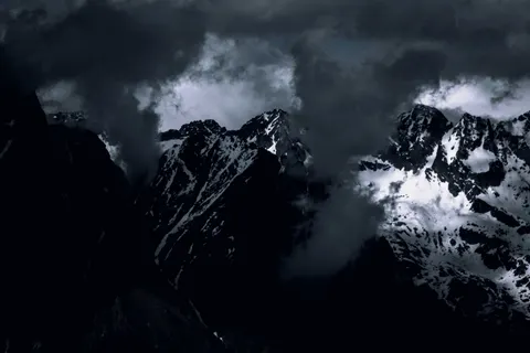 Dark Mountains 4K Wallpaper · dark · 3840×2560