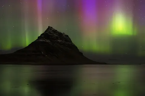오로라 4K 배경화면 · nature · 3840×2561