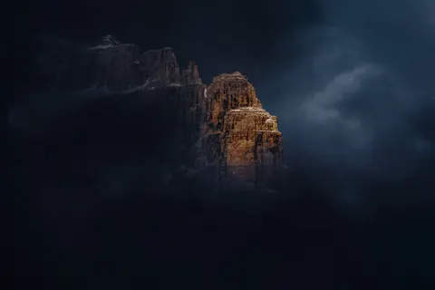 Dark Mountains 4K Wallpaper · dark · 3840×2560