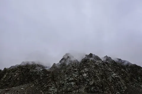 Dark Mountains 4K Wallpaper · dark · 3840×2560
