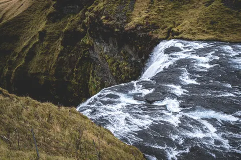 Iceland Falls 4K Wallpaper · waterfall · 3840×2560