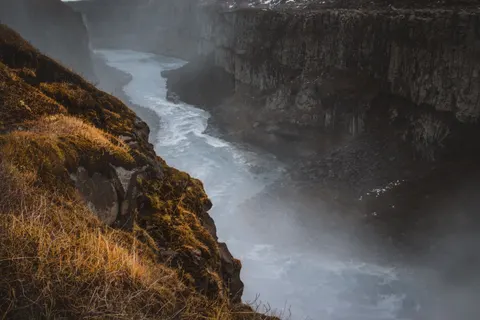 Iceland Falls 4K Wallpaper · waterfall · 3840×2560