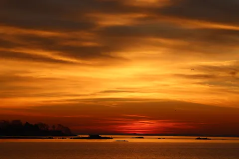 Golden Sunset 4K Wallpaper · sunset · 3840×2561