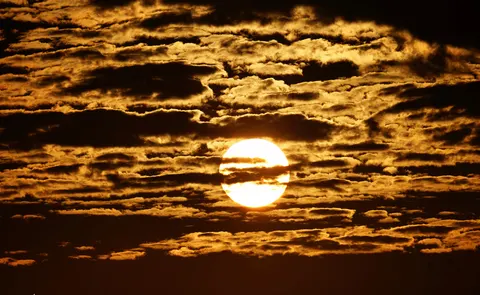 Golden Sunset 4K Wallpaper · sunset · 3840×2363