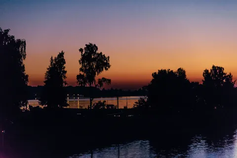 Sunset Silhouette 4K Wallpaper · sunset · 3840×2563