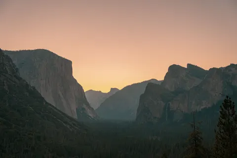 Sunset Mountains 4K Wallpaper · sunset · 3840×2560