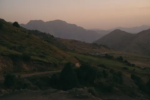 Sunset Mountains 4K Wallpaper · sunset · 3840×2560