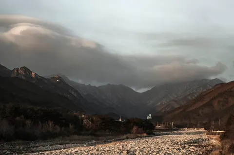 Sunset Mountains 4K Wallpaper · sunset · 3840×2553