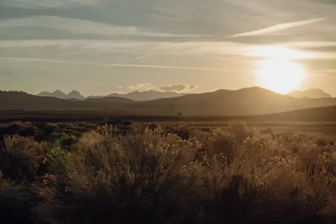 Sunset Mountains 4K Wallpaper · sunset · 3840×2561