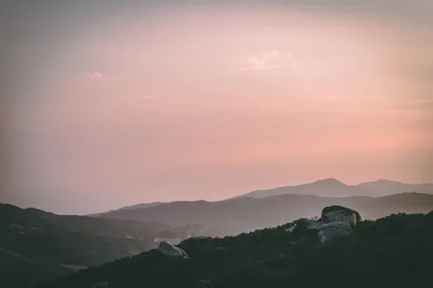Sunset Mountains 4K Wallpaper · sunset · 3840×2561