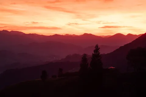 Sunset Mountains 4K Wallpaper · sunset · 3840×2560