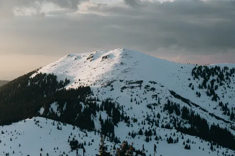 Winter Mountains 4K Wallpaper · winter · 3840×2560