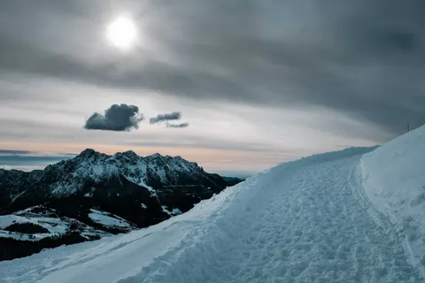 Winter Mountains 4K Wallpaper · winter · 3840×2560