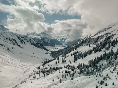 Winter Mountains 4K Wallpaper · winter · 3840×2880