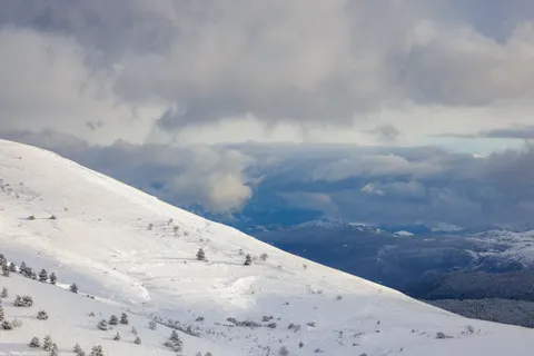 Winter Mountains 4K Wallpaper · winter · 3840×2561