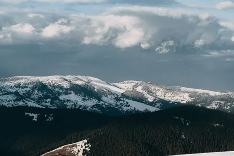 Winter Mountains 4K Wallpaper · winter · 3840×2560