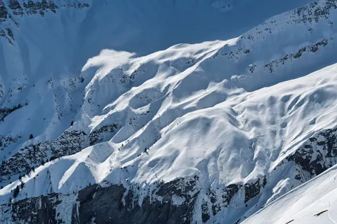 Winter Mountains 4K Wallpaper · winter · 3840×2561