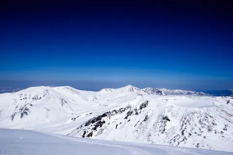Winter Mountains 4K Wallpaper · winter · 3840×2563