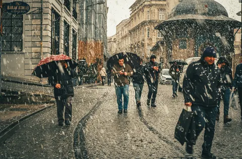 Snowfall 4K Wallpaper · winter · 3840×2524