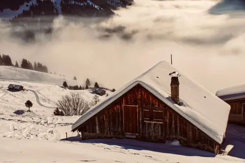 Winter Cabin 4K Wallpaper · winter · 3840×2562