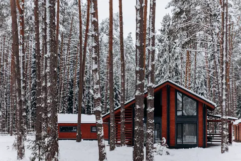 Winter Cabin 4K Wallpaper · winter · 3840×2560