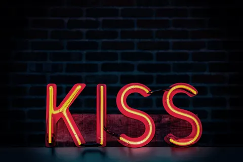 Neon Sign 4K Wallpaper · neon · 3840×2560