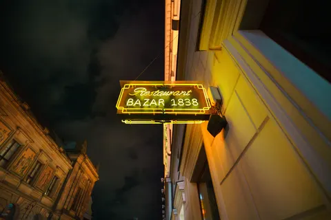 Neon Sign 4K Wallpaper · neon · 3840×2561