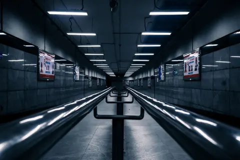 Neon Tunnel 4K Wallpaper · neon · 3840×2560