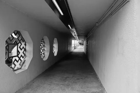 Neon Tunnel 4K Wallpaper · neon · 3840×2563