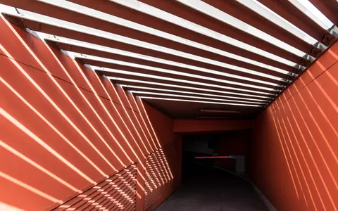 Neon Tunnel 4K Wallpaper · neon · 3840×2400