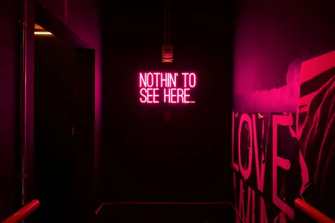 Neon Tunnel 4K Wallpaper · neon · 3840×2560