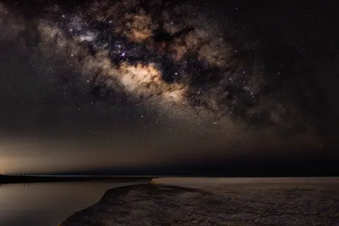 海上の天の川 4K壁紙 · space · 3840×2560