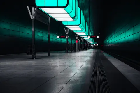 Neon Tunnel 4K Wallpaper · neon · 3840×2560