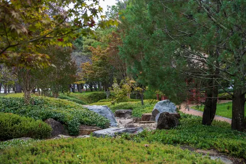 Autumn Park 4K Wallpaper · autumn · 3840×2560