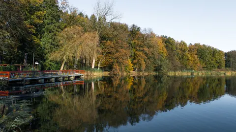 Autumn Lake 4K Wallpaper · autumn · 3840×2160