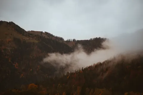 Autumn Mountains 4K Wallpaper · autumn · 3840×2560