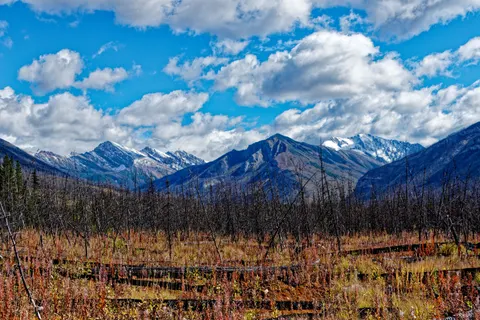Autumn Mountains 4K Wallpaper · autumn · 3840×2560