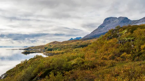 Autumn Mountains 4K Wallpaper · autumn · 3840×2160