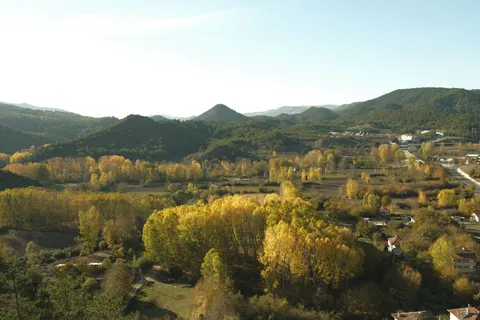Autumn Mountains 4K Wallpaper · autumn · 3840×2560