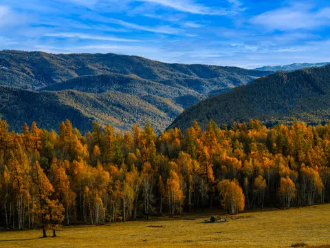 Autumn Mountains 4K Wallpaper · autumn · 3840×2880