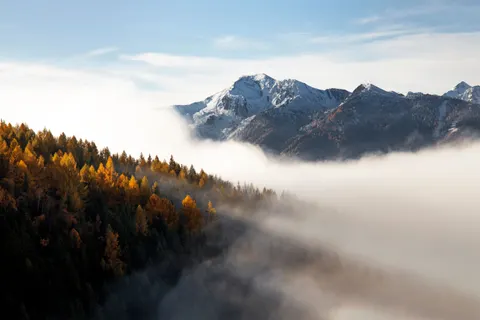 Autumn Mountains 4K Wallpaper · autumn · 3840×2560
