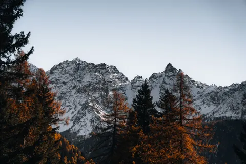 Autumn Mountains 4K Wallpaper · autumn · 3840×2560
