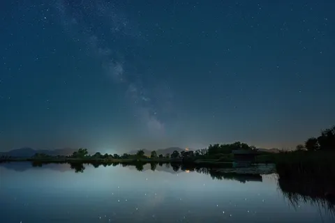 海上银河 4K壁纸 · space · 3840×2560