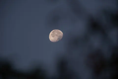 Moon Craters 4K Wallpaper · space · 3840×2560