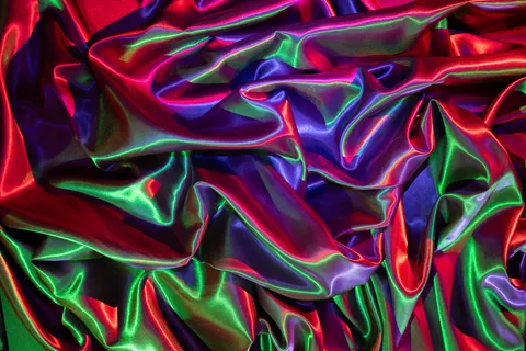 Holographic 4K Wallpaper · abstract · 3840×2560