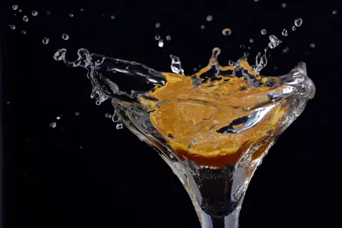 Crystal Glass 4K Wallpaper · abstract · 3840×2560